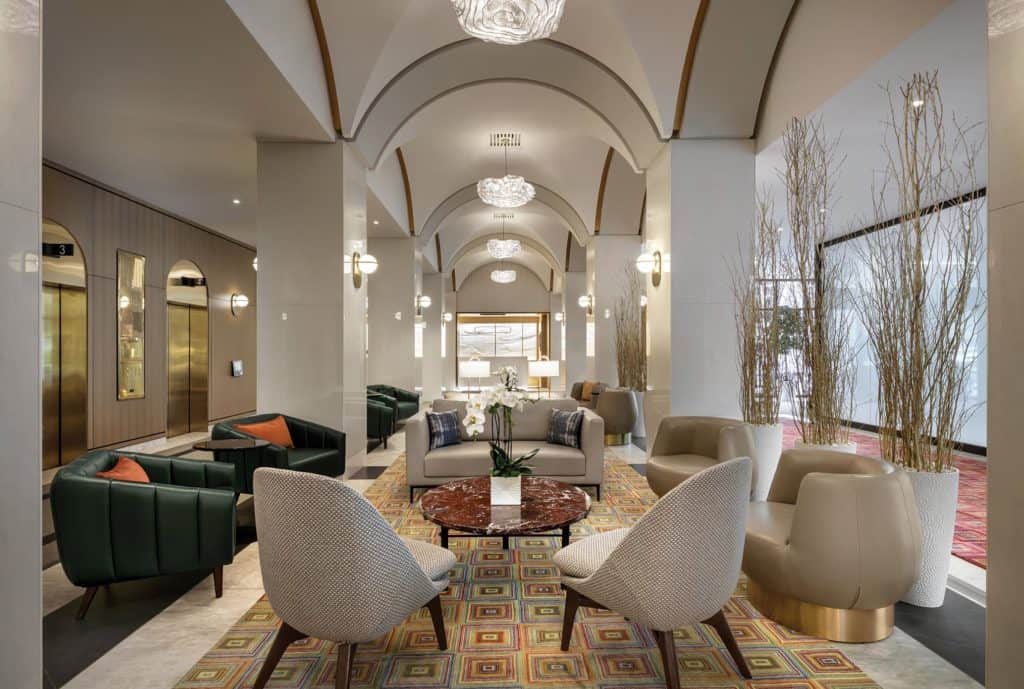 Hospitality-Tidan-Champlain-YULCC_Lobby_01