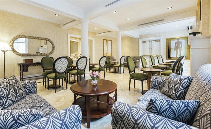 Hospitality-Tidan-Chateau_Le_Budoir_2test